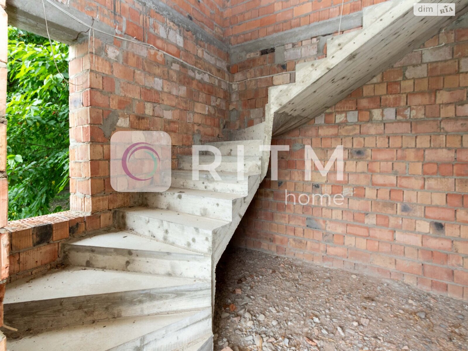 двухэтажный дом с балконом, 238 кв. м, кирпич. Продажа в Шипинцах фото 1 двухэтажный дом с балконом, 238 кв. м, кирпич. Продажа в Шипинцах фото 1