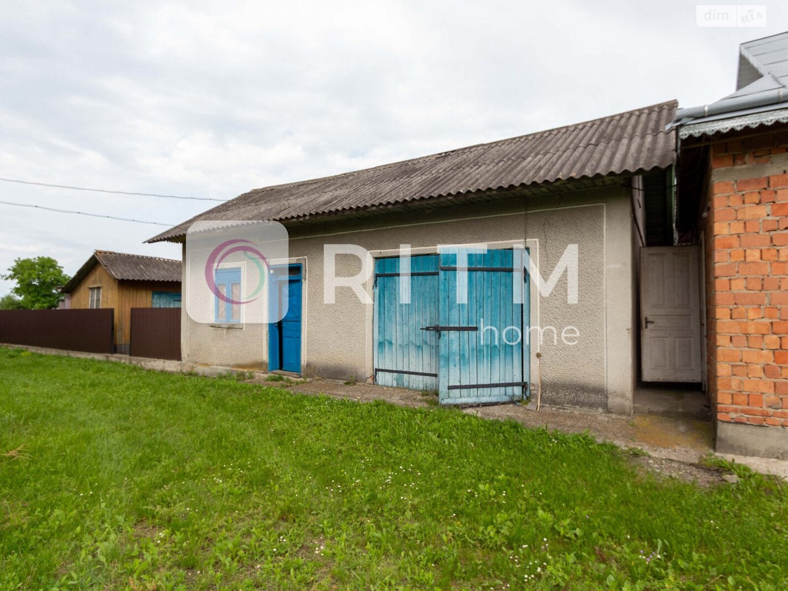 двухэтажный дом с балконом, 238 кв. м, кирпич. Продажа в Шипинцах фото 1 двухэтажный дом с балконом, 238 кв. м, кирпич. Продажа в Шипинцах фото 1