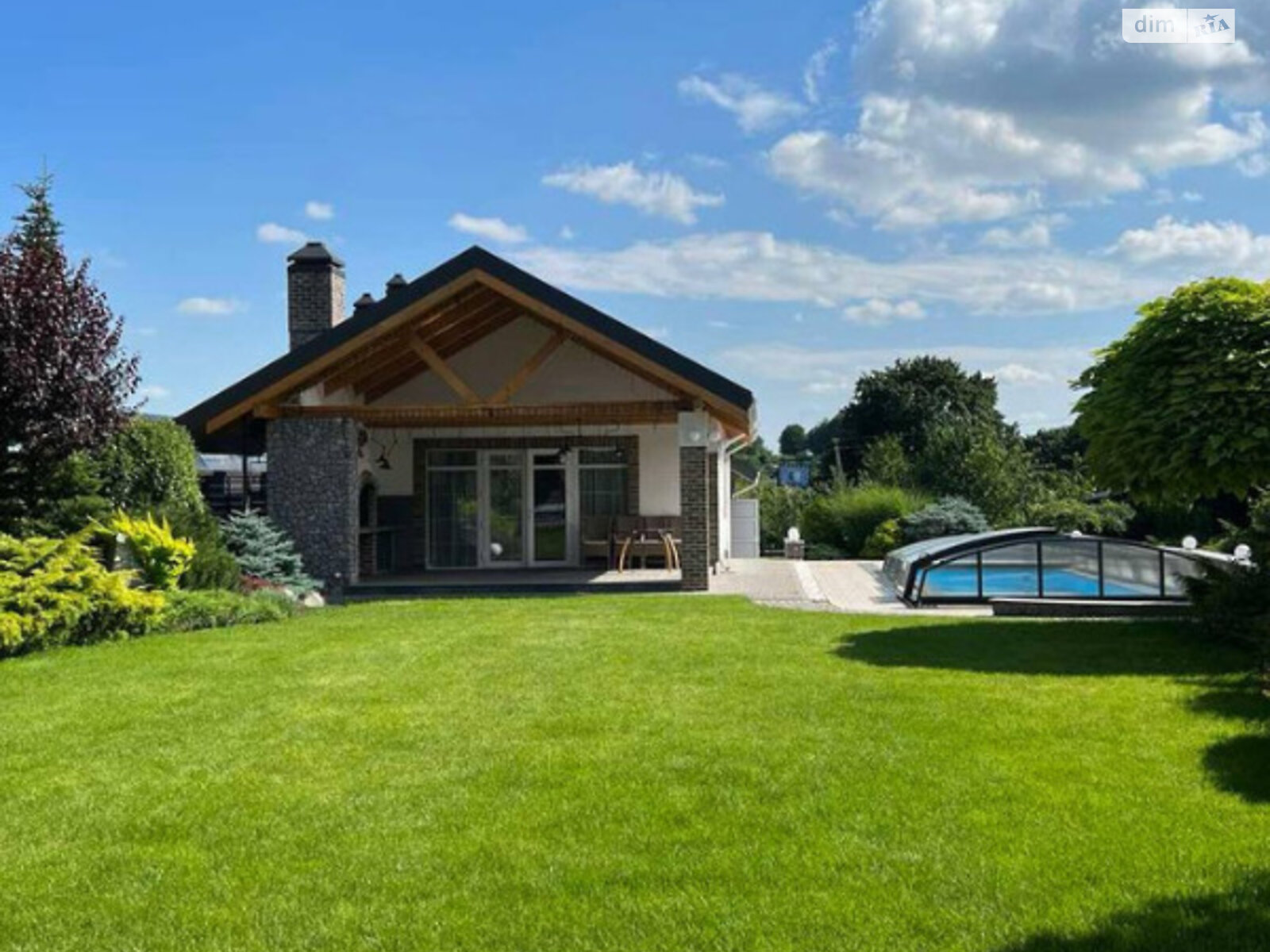двоповерховий будинок з гаражем, 300 кв. м, цегла. Продаж у Шкарівці фото 1 двоповерховий будинок з гаражем, 300 кв. м, цегла. Продаж у Шкарівці фото 1
