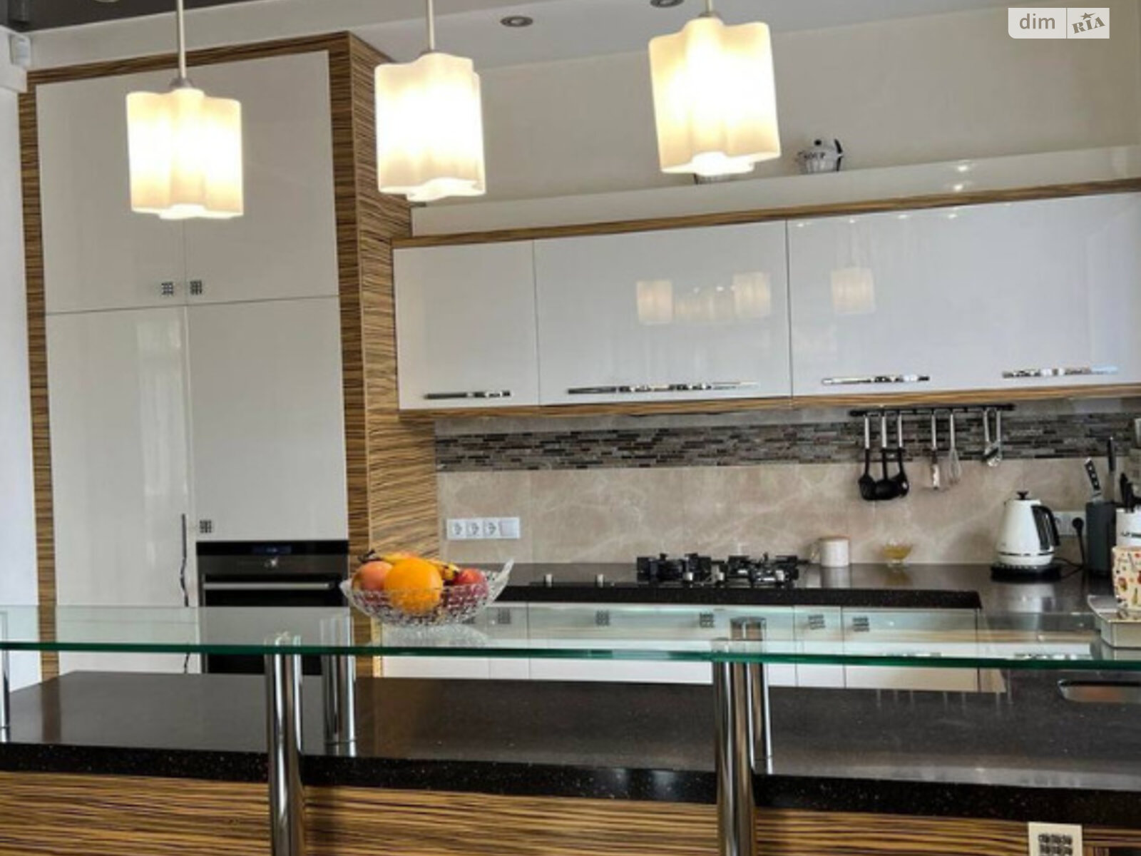 двоповерховий будинок з гаражем, 300 кв. м, цегла. Продаж у Шкарівці фото 1 двоповерховий будинок з гаражем, 300 кв. м, цегла. Продаж у Шкарівці фото 1