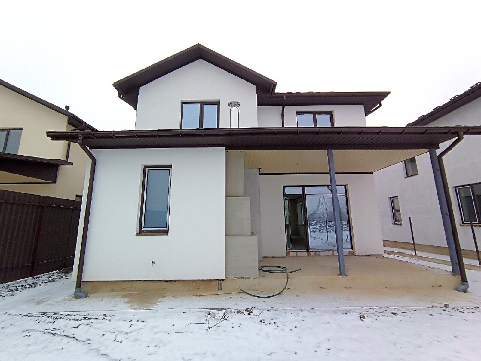 двухэтажный дом, 140 кв. м, кирпич. Продажа в Шкуринцах фото 1 двухэтажный дом, 140 кв. м, кирпич. Продажа в Шкуринцах фото 1