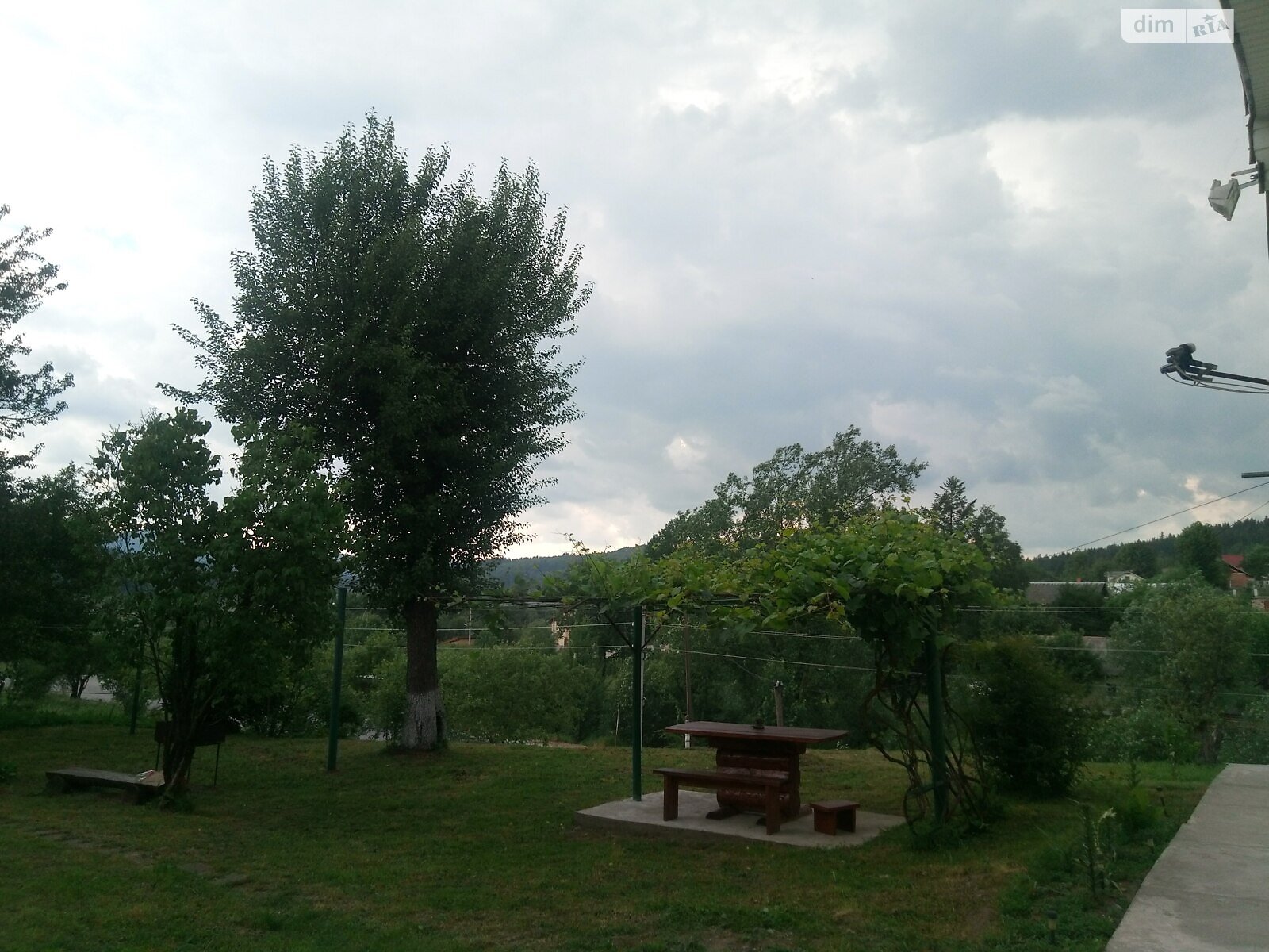 двоповерховий будинок з верандою, 100 кв. м, дерево та цегла. Продаж у Східниці фото 1 двоповерховий будинок з верандою, 100 кв. м, дерево та цегла. Продаж у Східниці фото 1