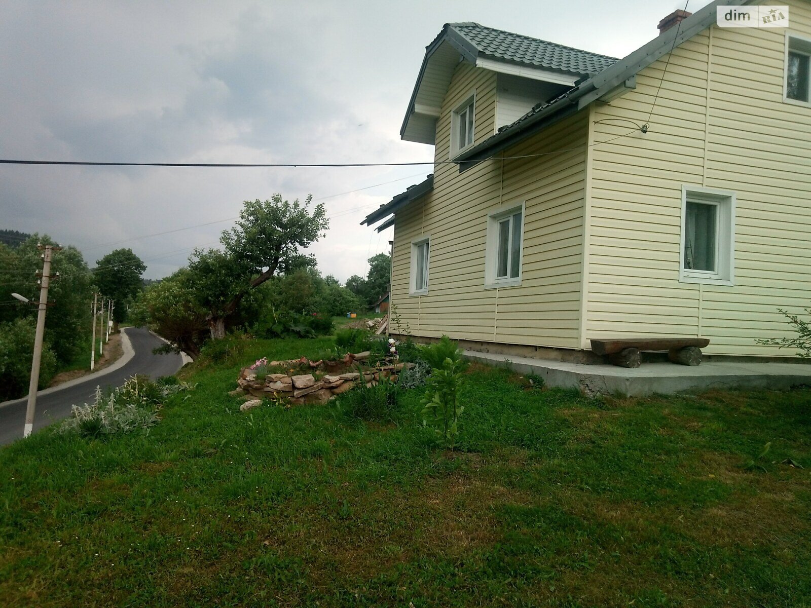 двоповерховий будинок з верандою, 100 кв. м, дерево та цегла. Продаж у Східниці фото 1 двоповерховий будинок з верандою, 100 кв. м, дерево та цегла. Продаж у Східниці фото 1