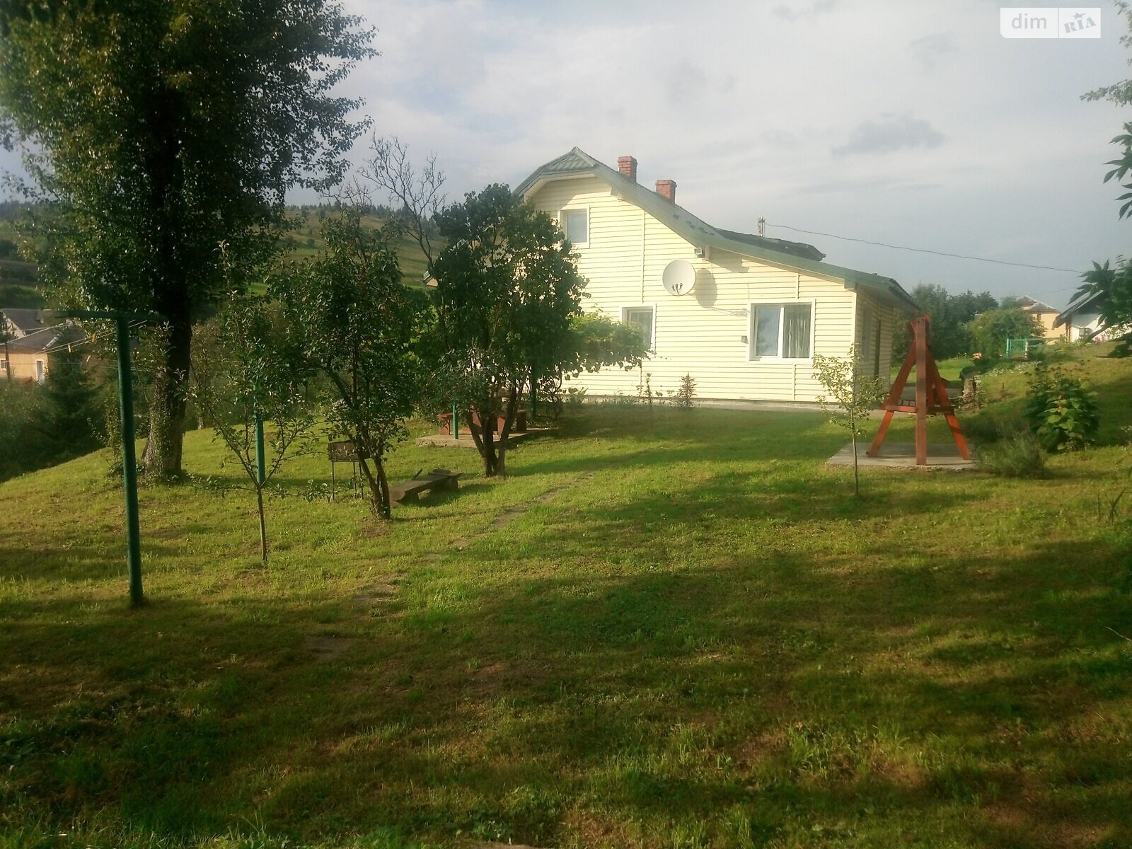 двоповерховий будинок з верандою, 100 кв. м, дерево та цегла. Продаж у Східниці фото 1 двоповерховий будинок з верандою, 100 кв. м, дерево та цегла. Продаж у Східниці фото 1