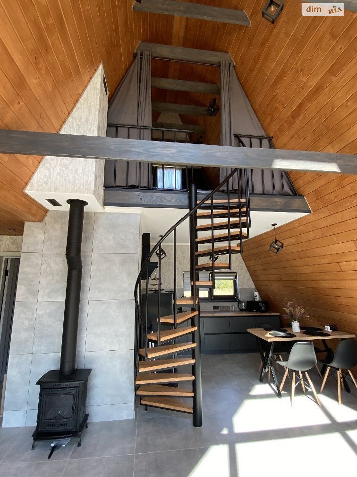 двухэтажный дом, 330 кв. м, кирпич. Продажа в Сходнице фото 1