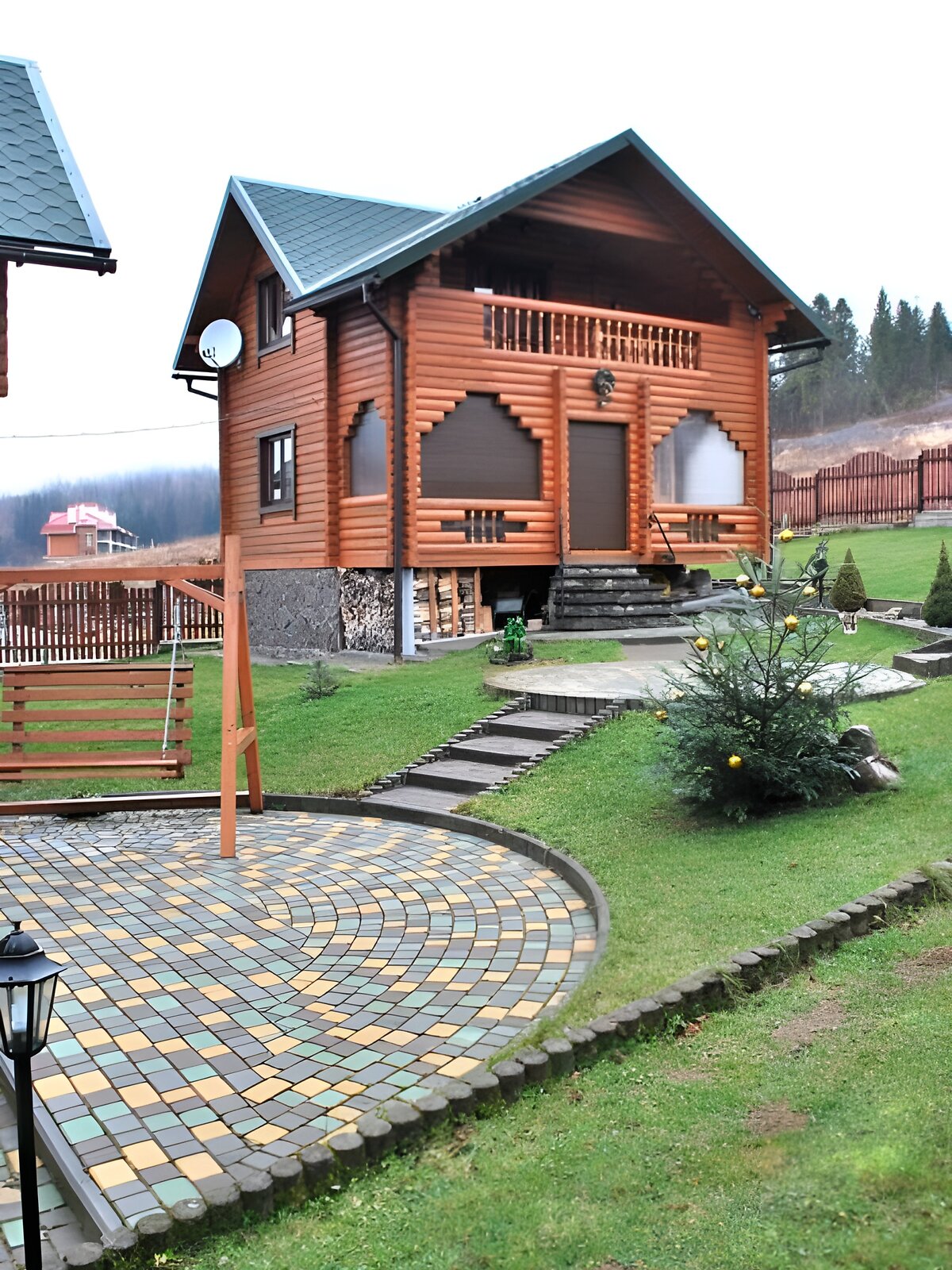 двоповерховий будинок з балконом, 300 кв. м, брус. Продаж у Східниці фото 1