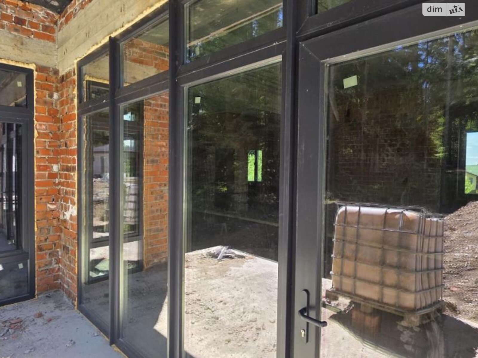 одноэтажный дом, 216.3 кв. м, кирпич. Продажа в Сходнице фото 1 одноэтажный дом, 216.3 кв. м, кирпич. Продажа в Сходнице фото 1