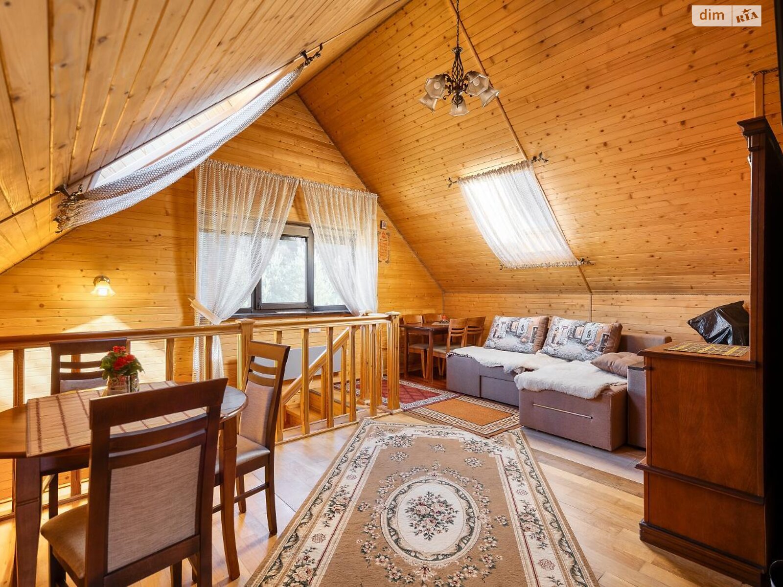 триповерховий будинок з верандою, 298.7 кв. м, цегла. Продаж у Східниці фото 1