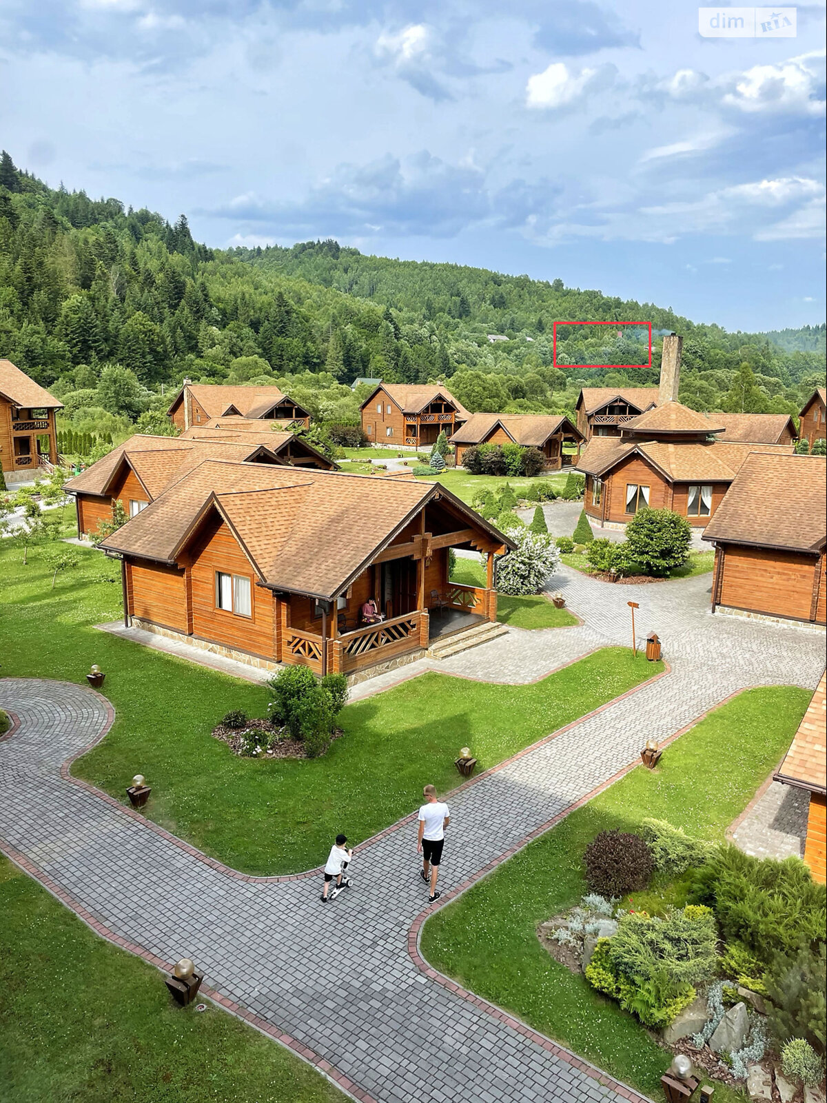 двухэтажный дом, 300 кв. м, сруб. Продажа в Сходнице фото 1 двухэтажный дом, 300 кв. м, сруб. Продажа в Сходнице фото 1