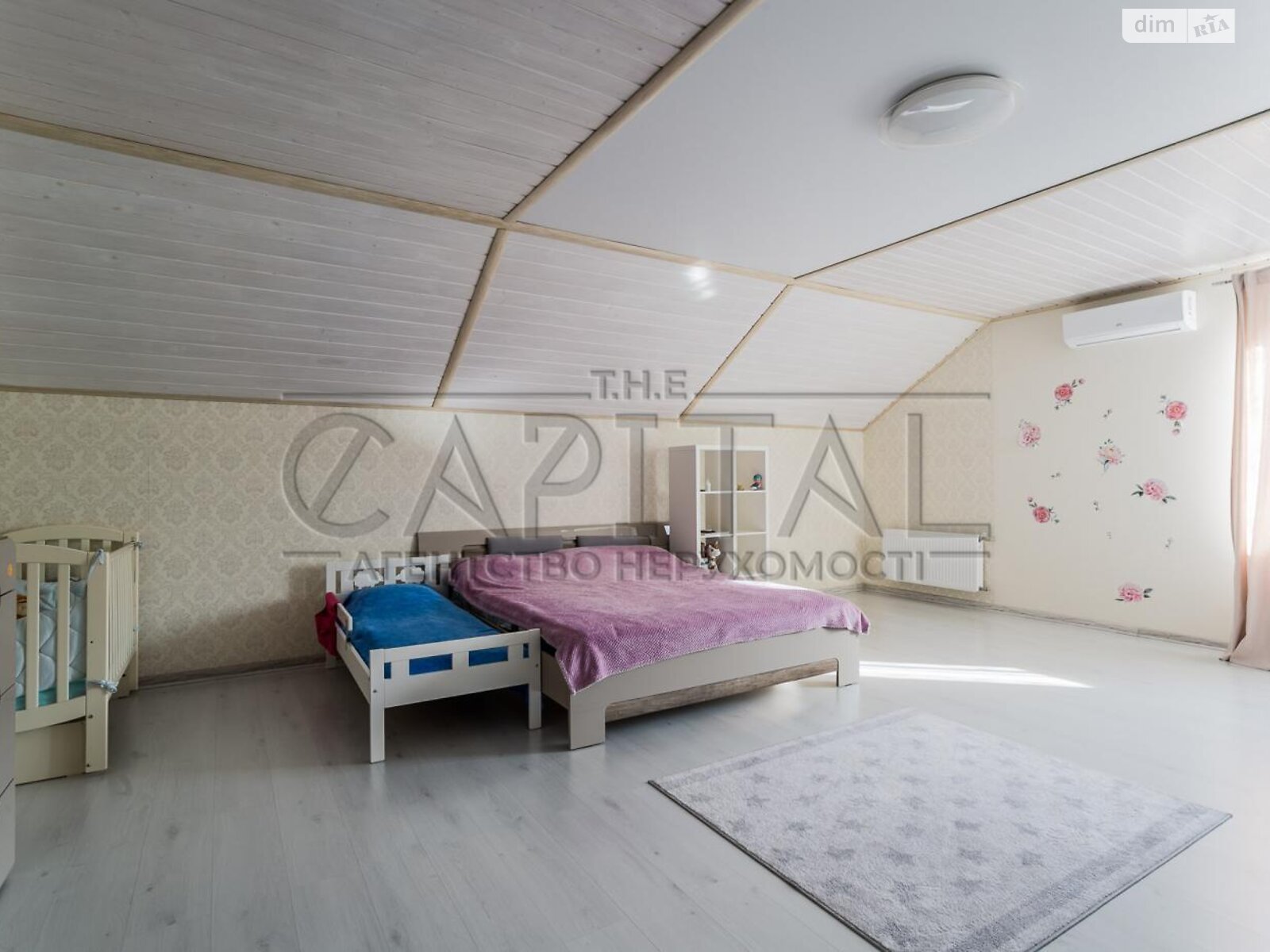 триповерховий будинок, 295 кв. м, кирпич. Продаж у Шпитьках фото 1