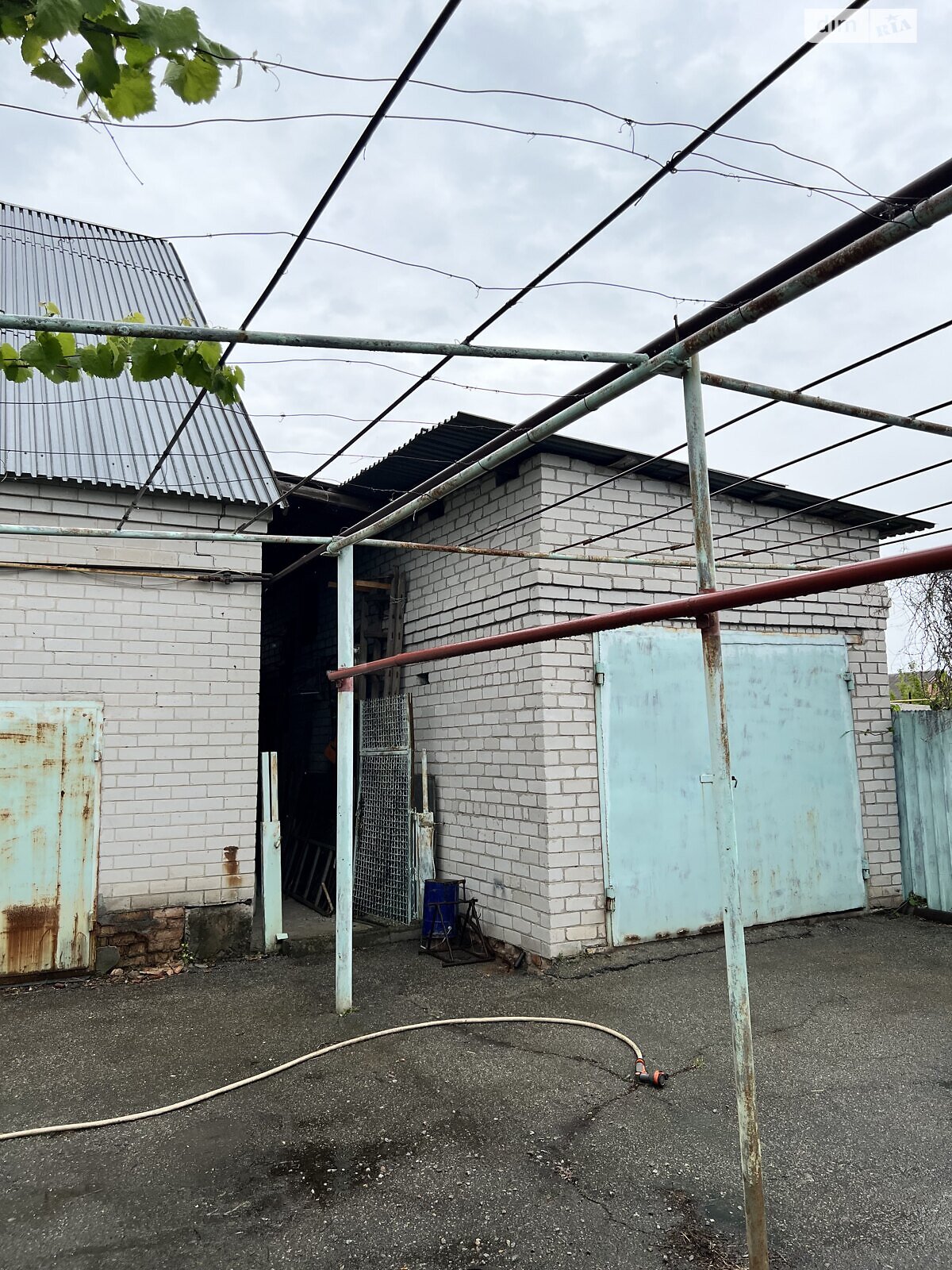 двухэтажный дом с отоплением, 162 кв. м, кирпич. Продажа в Синельникове район Синельниково фото 1 двухэтажный дом с отоплением, 162 кв. м, кирпич. Продажа в Синельникове район Синельниково фото 1