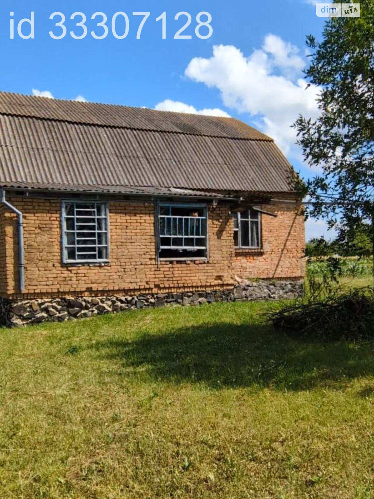 одноэтажный дом с верандой, 99.6 кв. м, кирпич. Продажа в Синеве фото 1