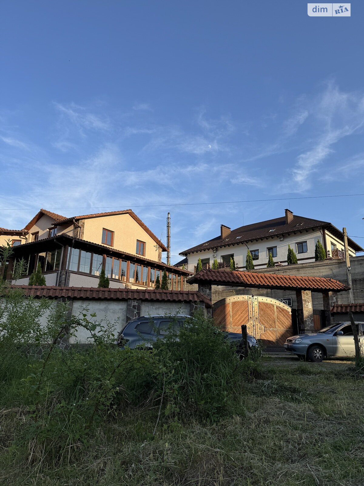 чотириповерховий будинок, 457.6 кв. м, цегла. Продаж у Синяку фото 1