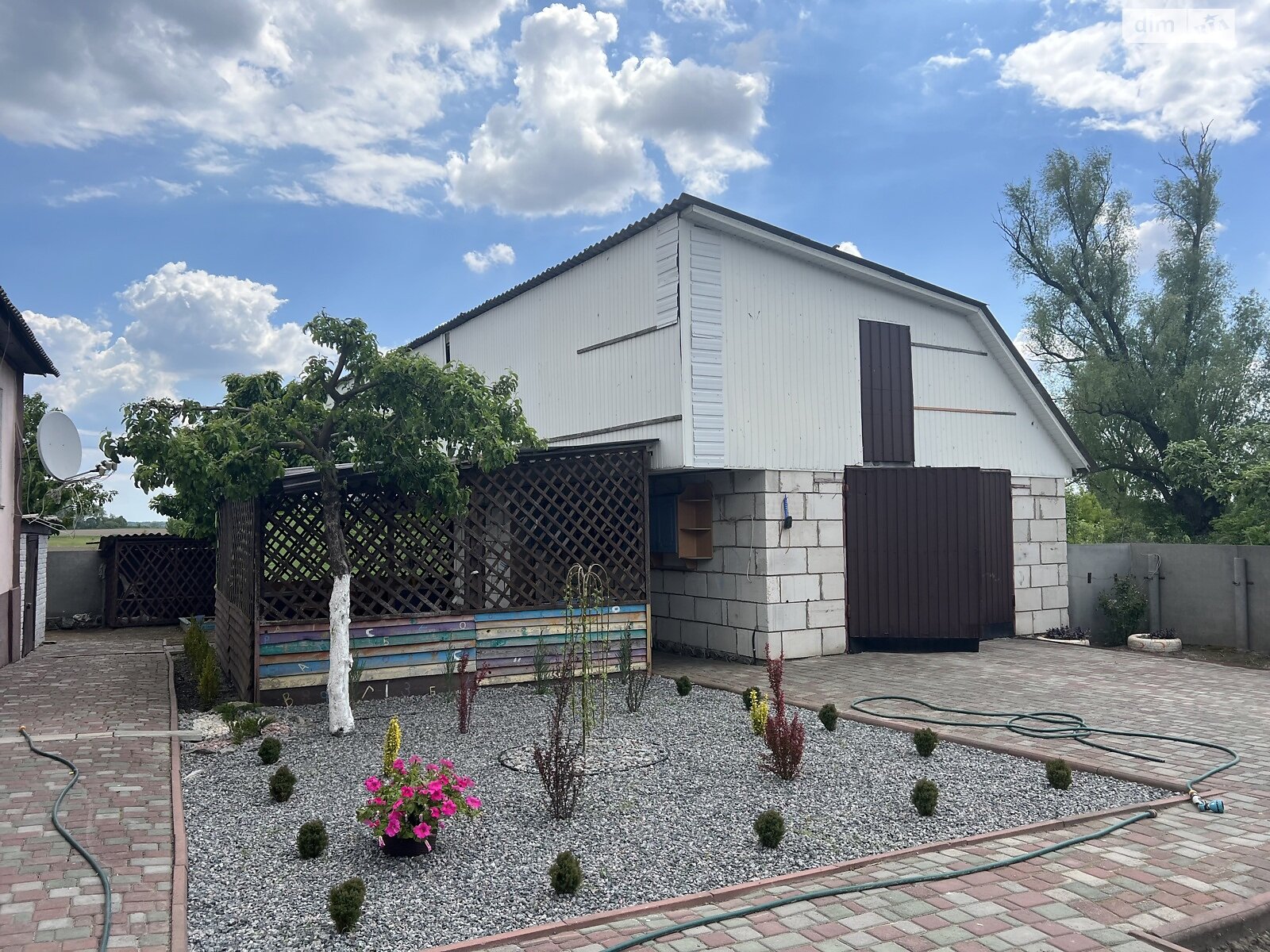двухэтажный дом с гаражом, 131 кв. м, дерево и кирпич. Продажа в Сивухах фото 1 двухэтажный дом с гаражом, 131 кв. м, дерево и кирпич. Продажа в Сивухах фото 1