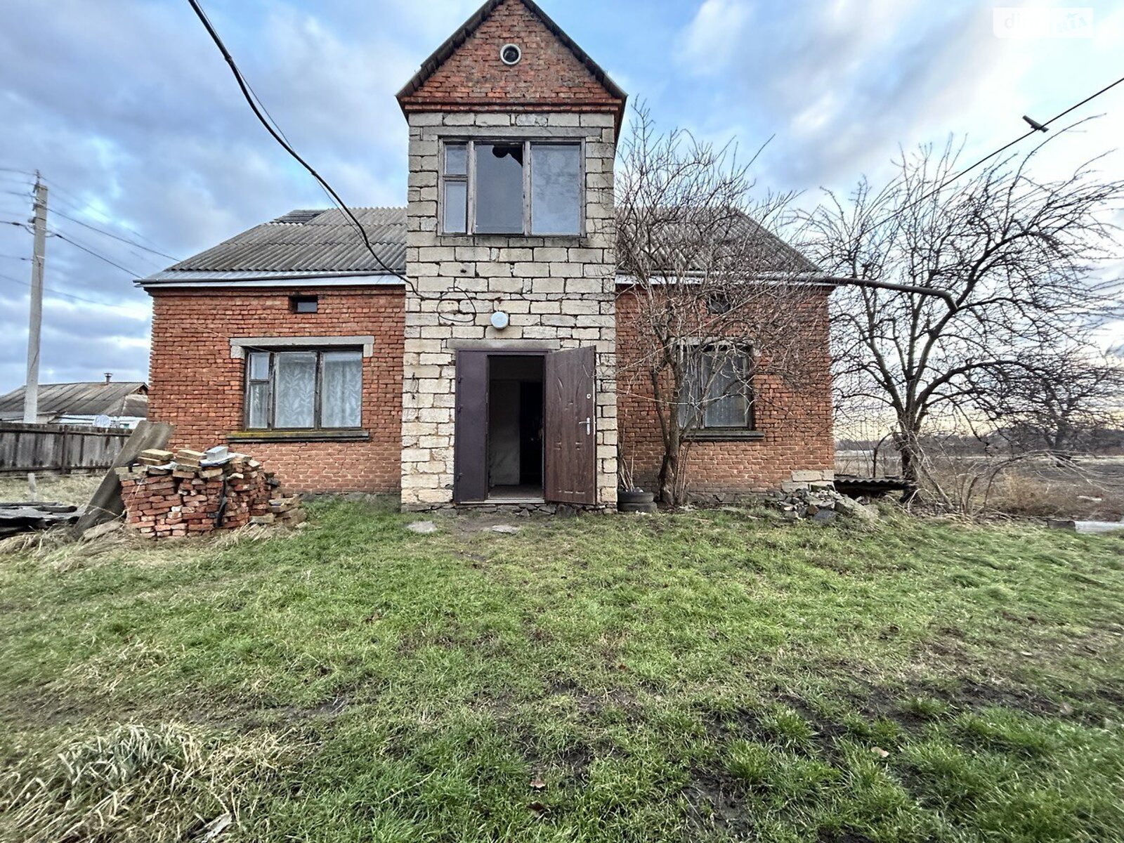 двухэтажный дом с гаражом, 75 кв. м, кирпич. Продажа в Скаливатке фото 1 двухэтажный дом с гаражом, 75 кв. м, кирпич. Продажа в Скаливатке фото 1