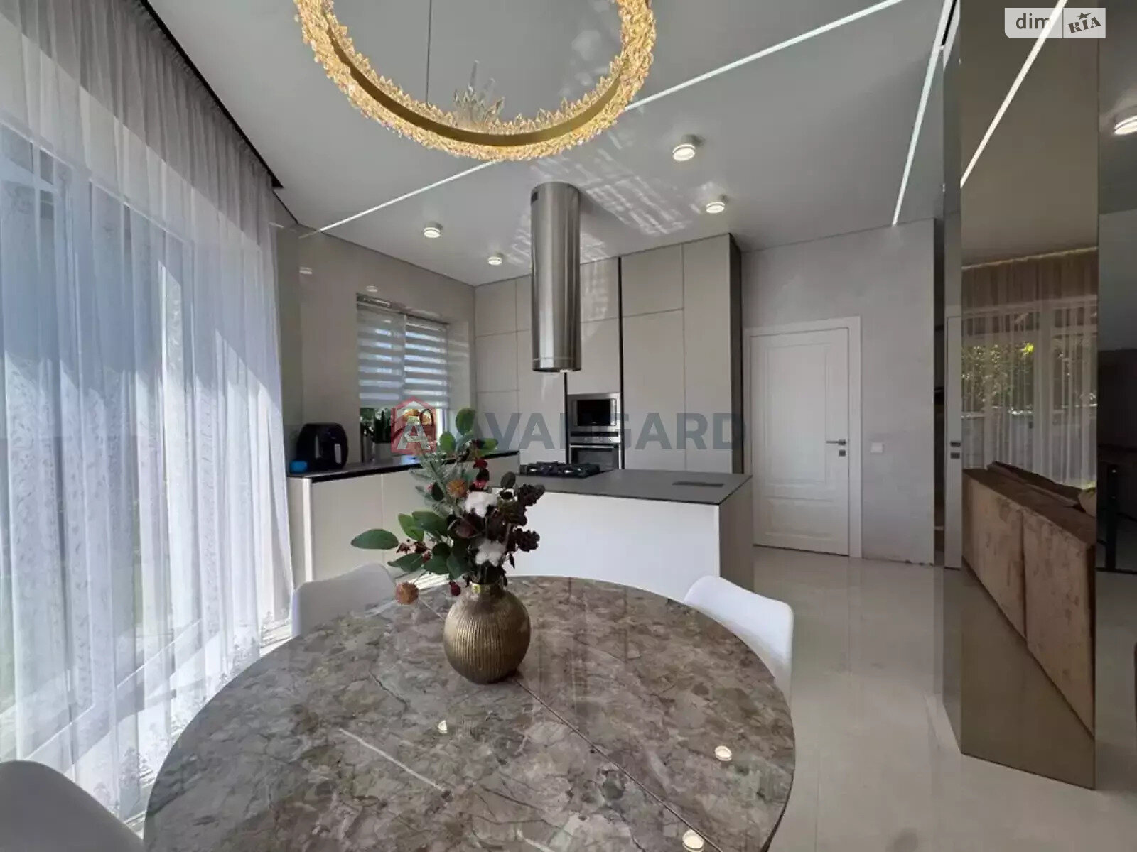 двоповерховий будинок, 233.7 кв. м, керамический кирпич. Продаж у Скнилові фото 1 двоповерховий будинок, 233.7 кв. м, керамический кирпич. Продаж у Скнилові фото 1