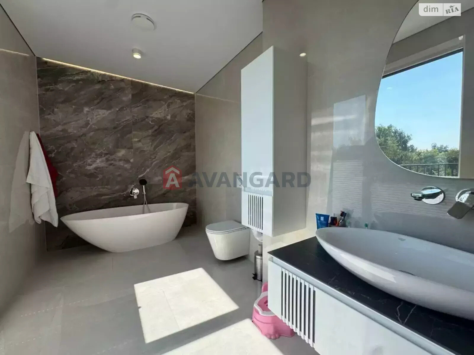 двоповерховий будинок, 233.7 кв. м, керамический кирпич. Продаж у Скнилові фото 1 двоповерховий будинок, 233.7 кв. м, керамический кирпич. Продаж у Скнилові фото 1