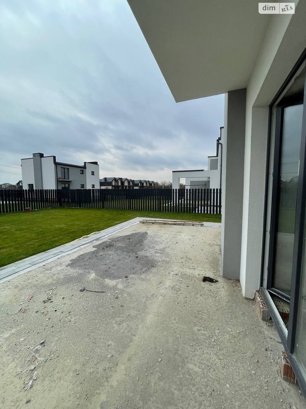 двухэтажный дом с отоплением, 144 кв. м, кирпич. Продажа в Скнилове фото 1 двухэтажный дом с отоплением, 144 кв. м, кирпич. Продажа в Скнилове фото 1