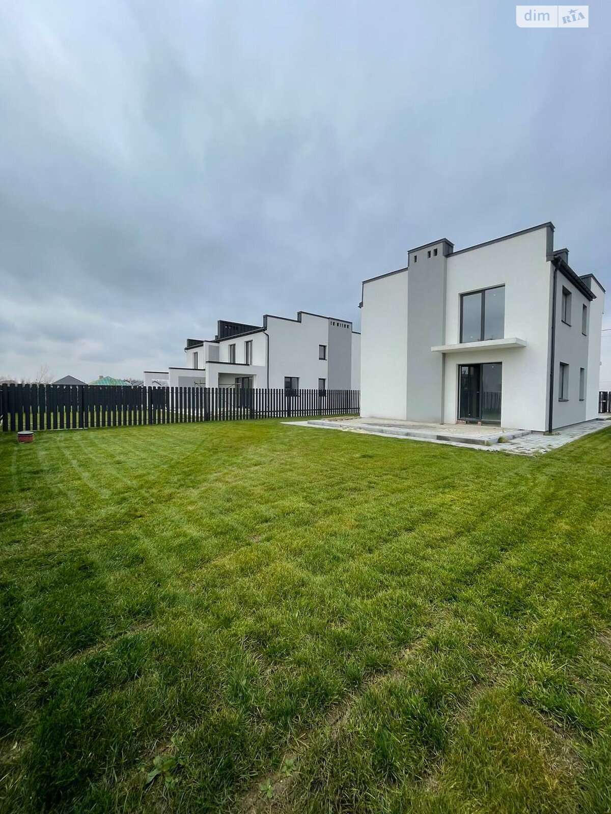 двухэтажный дом с отоплением, 144 кв. м, кирпич. Продажа в Скнилове фото 1 двухэтажный дом с отоплением, 144 кв. м, кирпич. Продажа в Скнилове фото 1