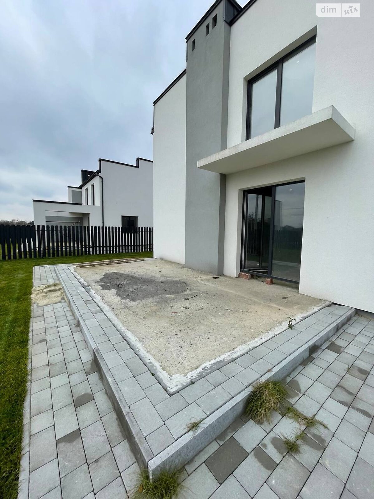 двухэтажный дом с отоплением, 144 кв. м, кирпич. Продажа в Скнилове фото 1 двухэтажный дом с отоплением, 144 кв. м, кирпич. Продажа в Скнилове фото 1