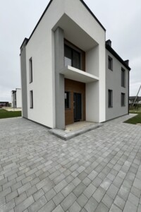 двухэтажный дом с балконом, 142 кв. м, кирпич. Продажа в Скнилове фото 2