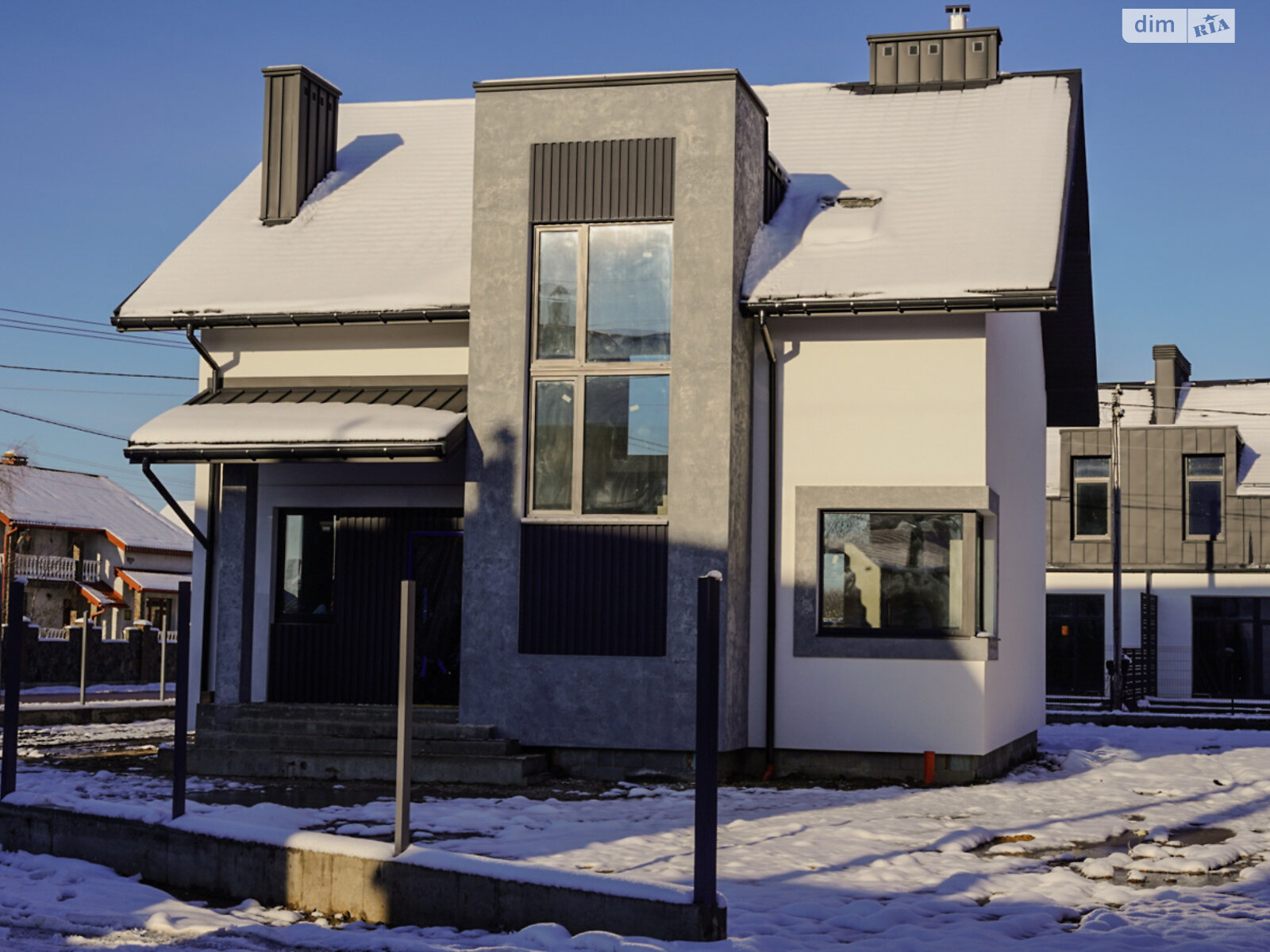 одноэтажный дом с гаражом, 145 кв. м, кирпич. Продажа в Скнилове фото 1