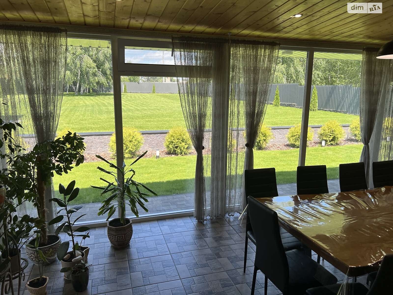 одноэтажный дом с гаражом, 301 кв. м, кирпич. Продажа в Славном фото 1 одноэтажный дом с гаражом, 301 кв. м, кирпич. Продажа в Славном фото 1
