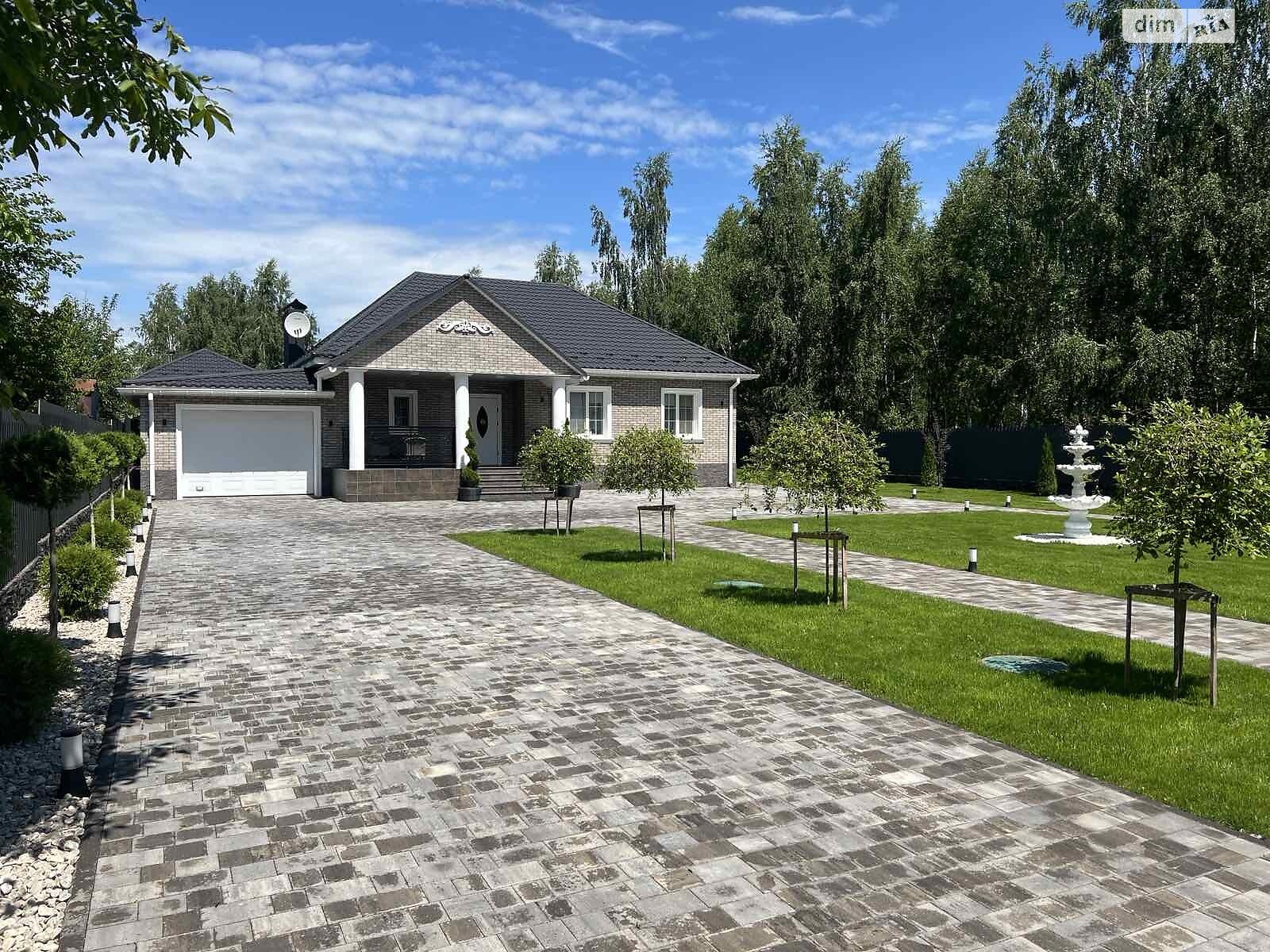 одноэтажный дом с гаражом, 301 кв. м, кирпич. Продажа в Славном фото 1 одноэтажный дом с гаражом, 301 кв. м, кирпич. Продажа в Славном фото 1