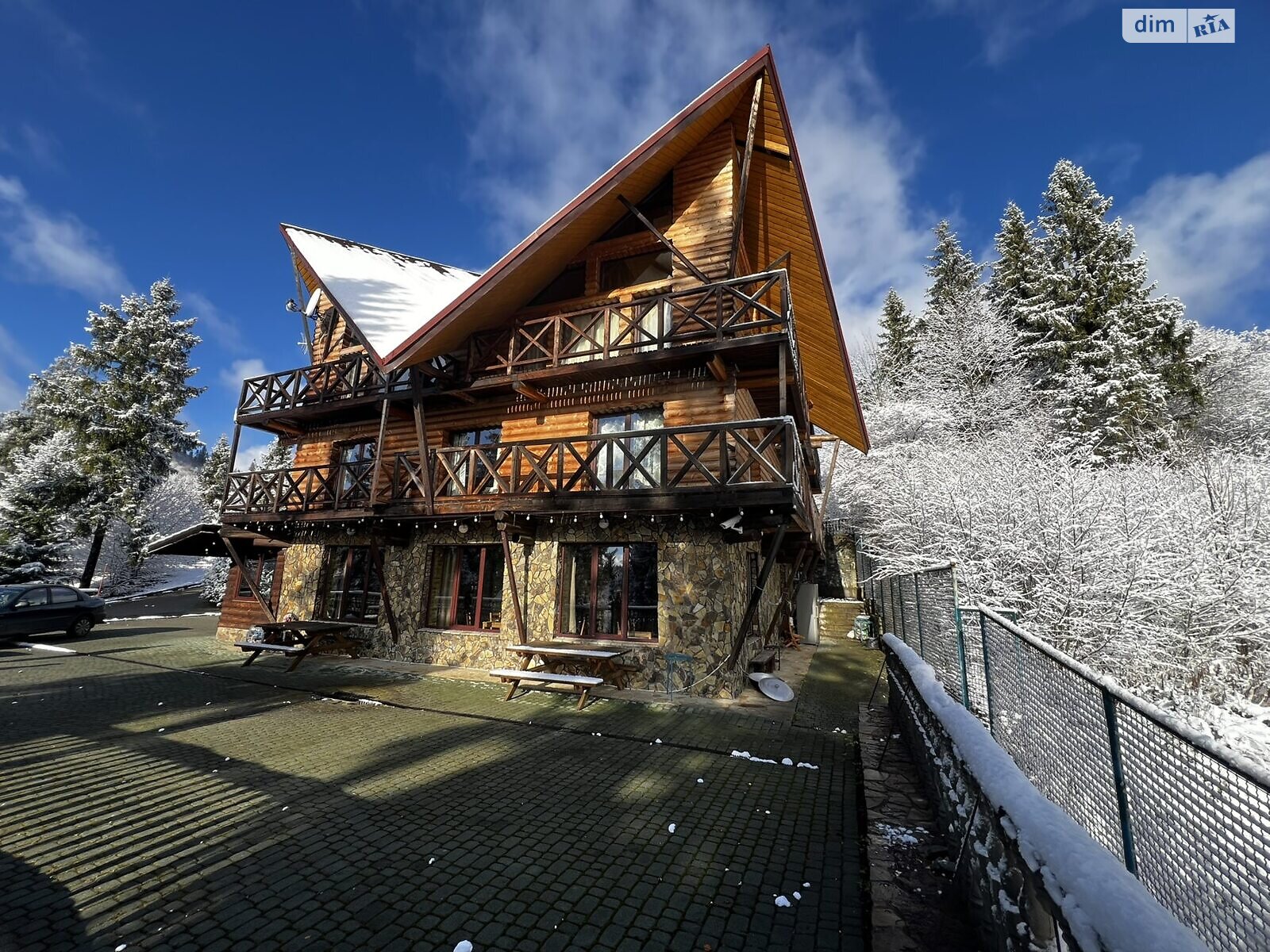 трехэтажный дом беседка, 461.9 кв. м, кирпич. Продажа в Славском фото 1 трехэтажный дом беседка, 461.9 кв. м, кирпич. Продажа в Славском фото 1