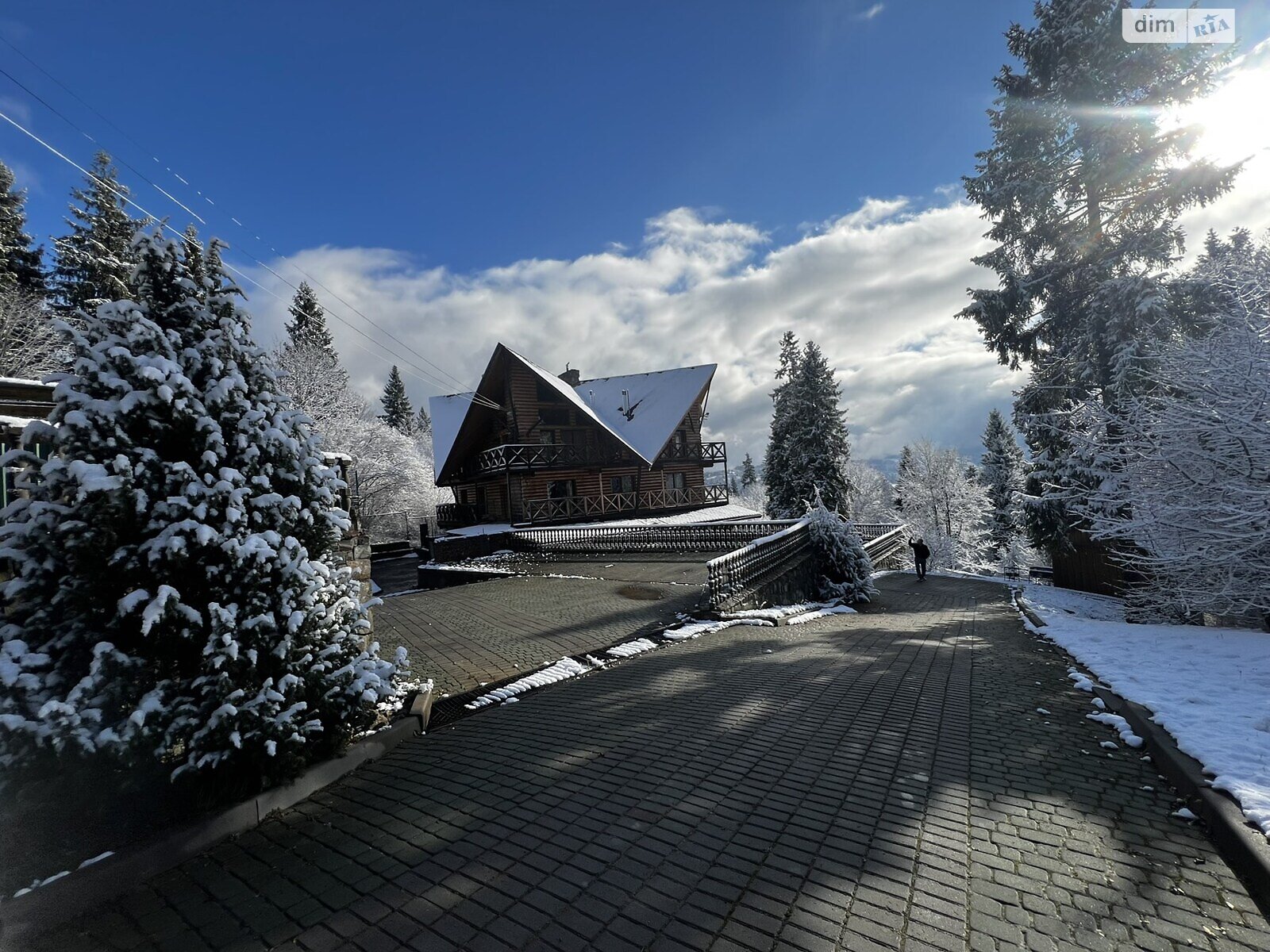 трехэтажный дом беседка, 461.9 кв. м, кирпич. Продажа в Славском фото 1 трехэтажный дом беседка, 461.9 кв. м, кирпич. Продажа в Славском фото 1