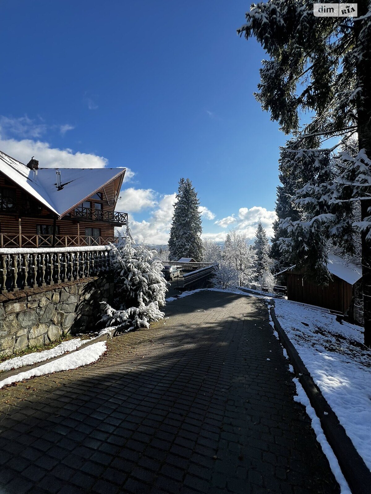 трехэтажный дом беседка, 461.9 кв. м, кирпич. Продажа в Славском фото 1 трехэтажный дом беседка, 461.9 кв. м, кирпич. Продажа в Славском фото 1