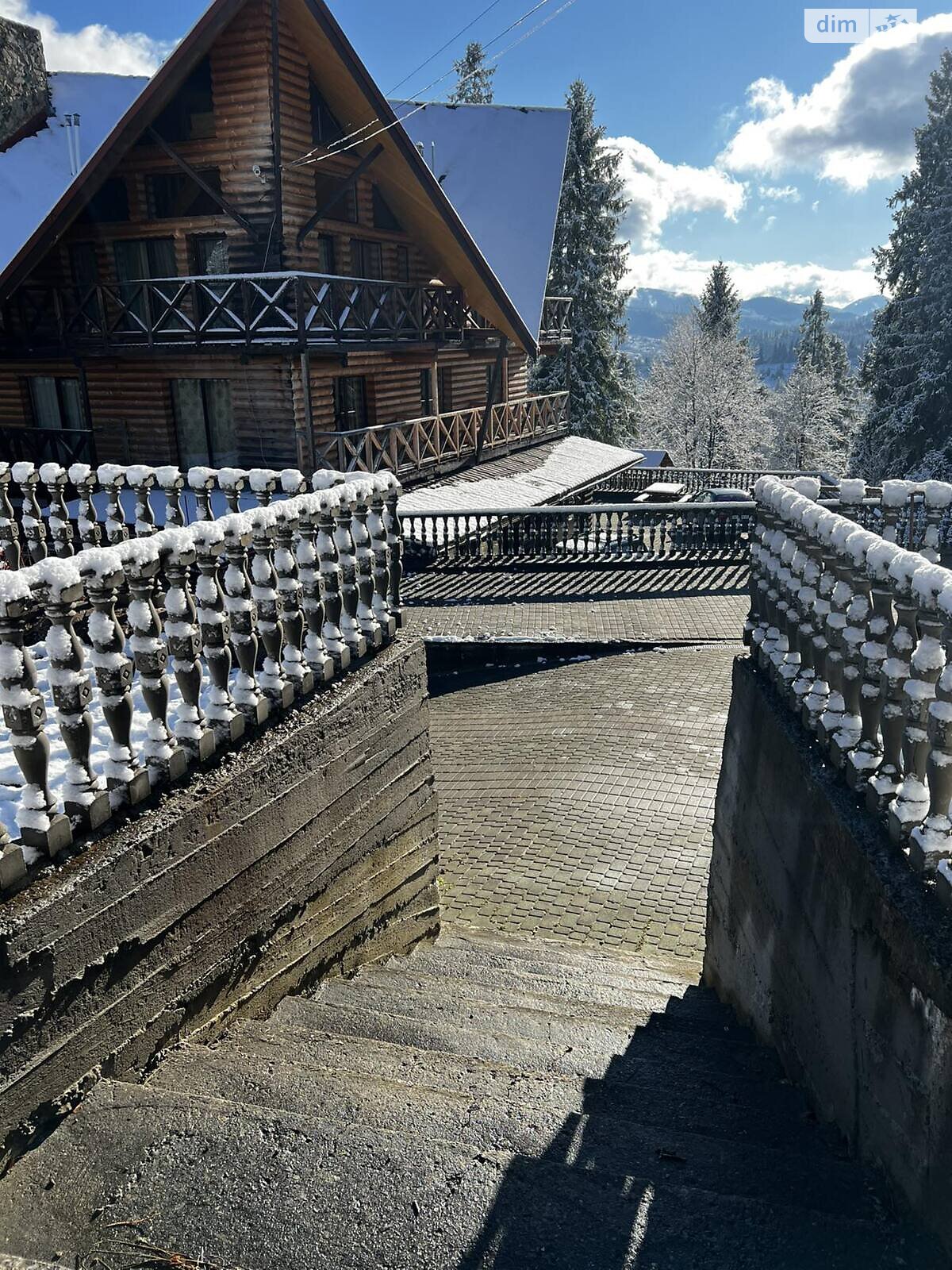 трехэтажный дом беседка, 461.9 кв. м, кирпич. Продажа в Славском фото 1 трехэтажный дом беседка, 461.9 кв. м, кирпич. Продажа в Славском фото 1