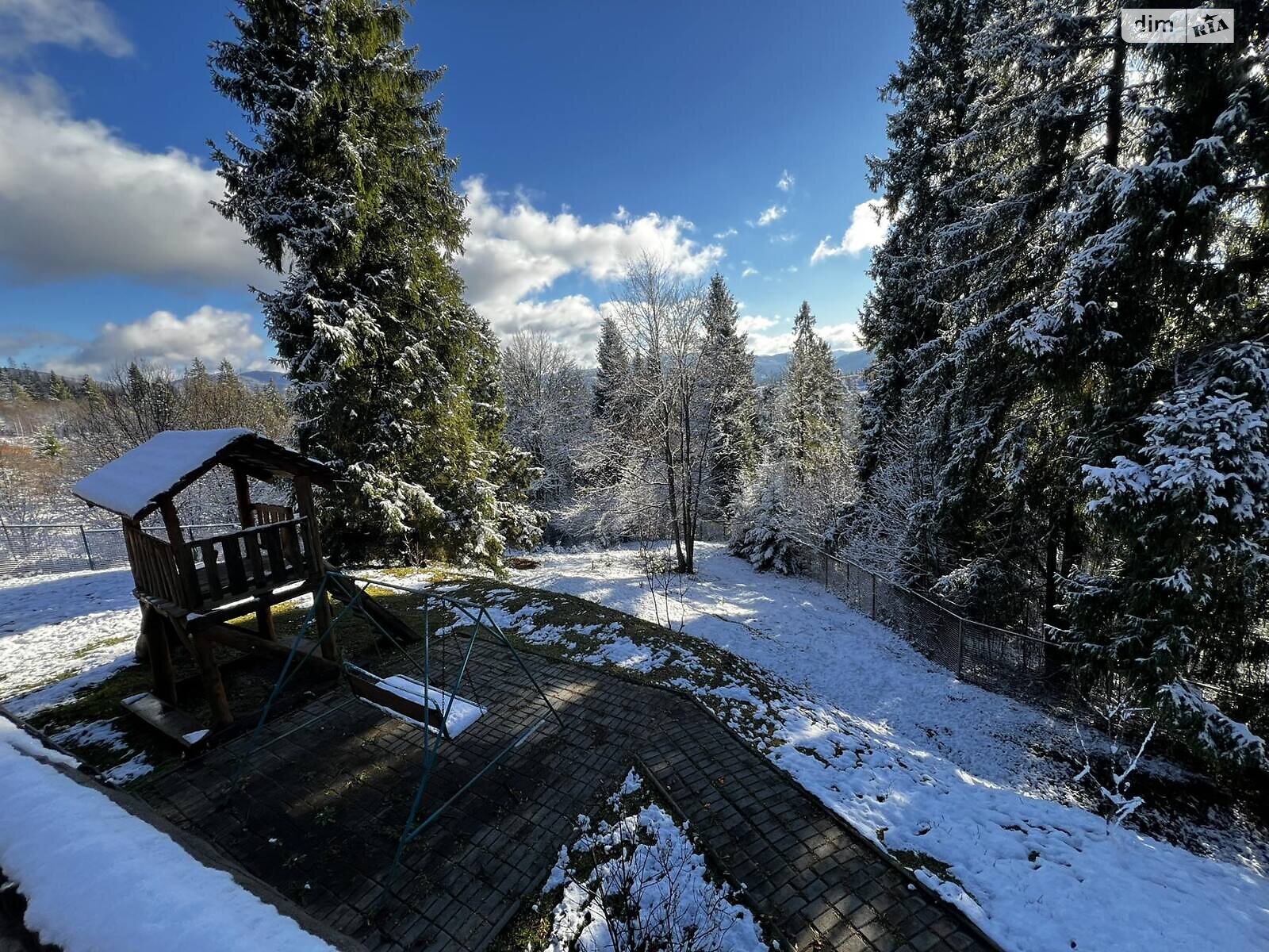 трехэтажный дом беседка, 461.9 кв. м, кирпич. Продажа в Славском фото 1 трехэтажный дом беседка, 461.9 кв. м, кирпич. Продажа в Славском фото 1