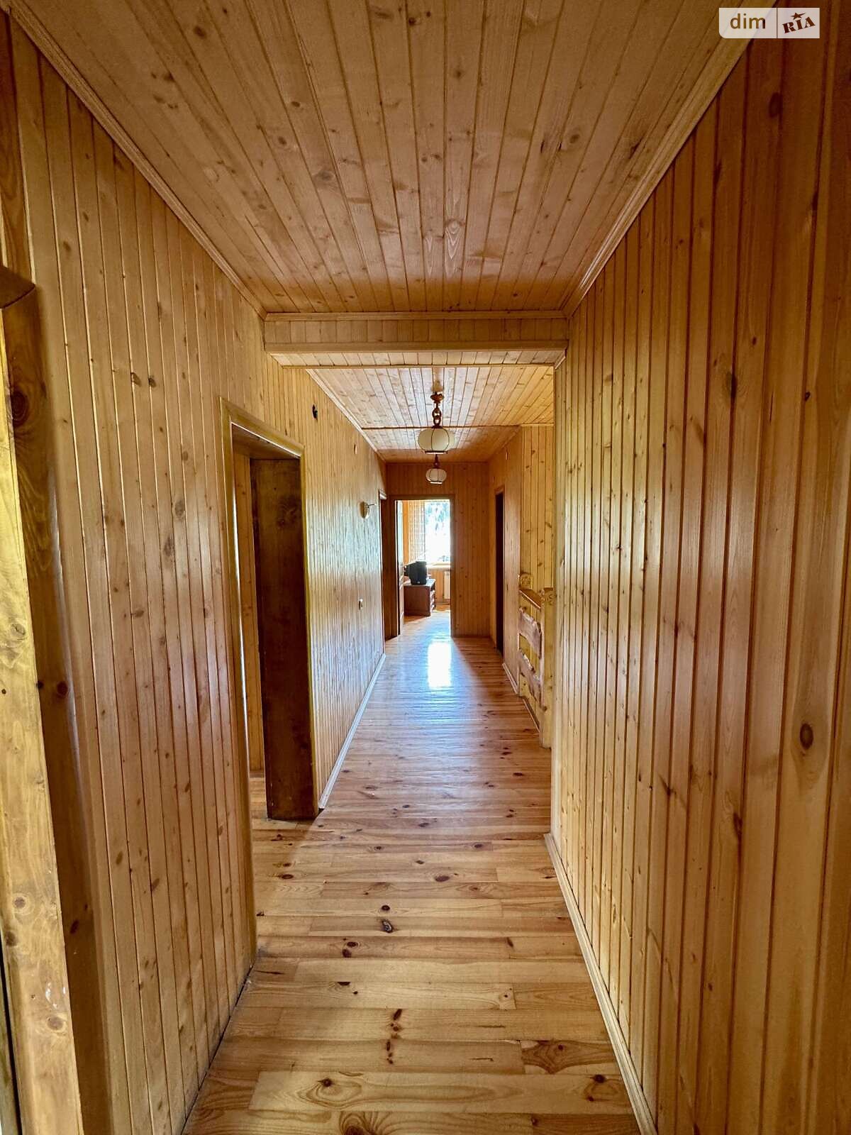 триповерховий будинок з опаленням, 300 кв. м, цегла. Продаж у Славському фото 1 триповерховий будинок з опаленням, 300 кв. м, цегла. Продаж у Славському фото 1