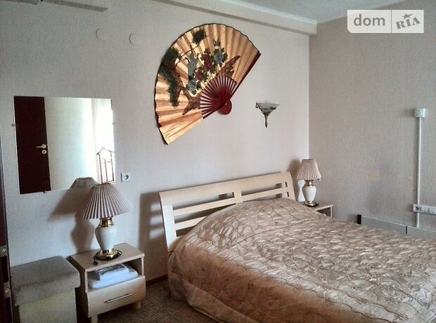двоповерховий будинок з каміном, 95 кв. м, кирпич. Продаж в Святогірську (Донецька обл.) фото 1 двоповерховий будинок з каміном, 95 кв. м, кирпич. Продаж в Святогірську (Донецька обл.) фото 1