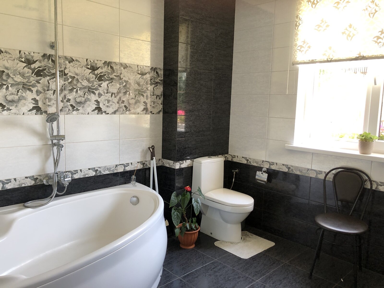двухэтажный дом беседка, 140 кв. м, кирпич. Продажа в Слободе-Комаровцы фото 1 двухэтажный дом беседка, 140 кв. м, кирпич. Продажа в Слободе-Комаровцы фото 1