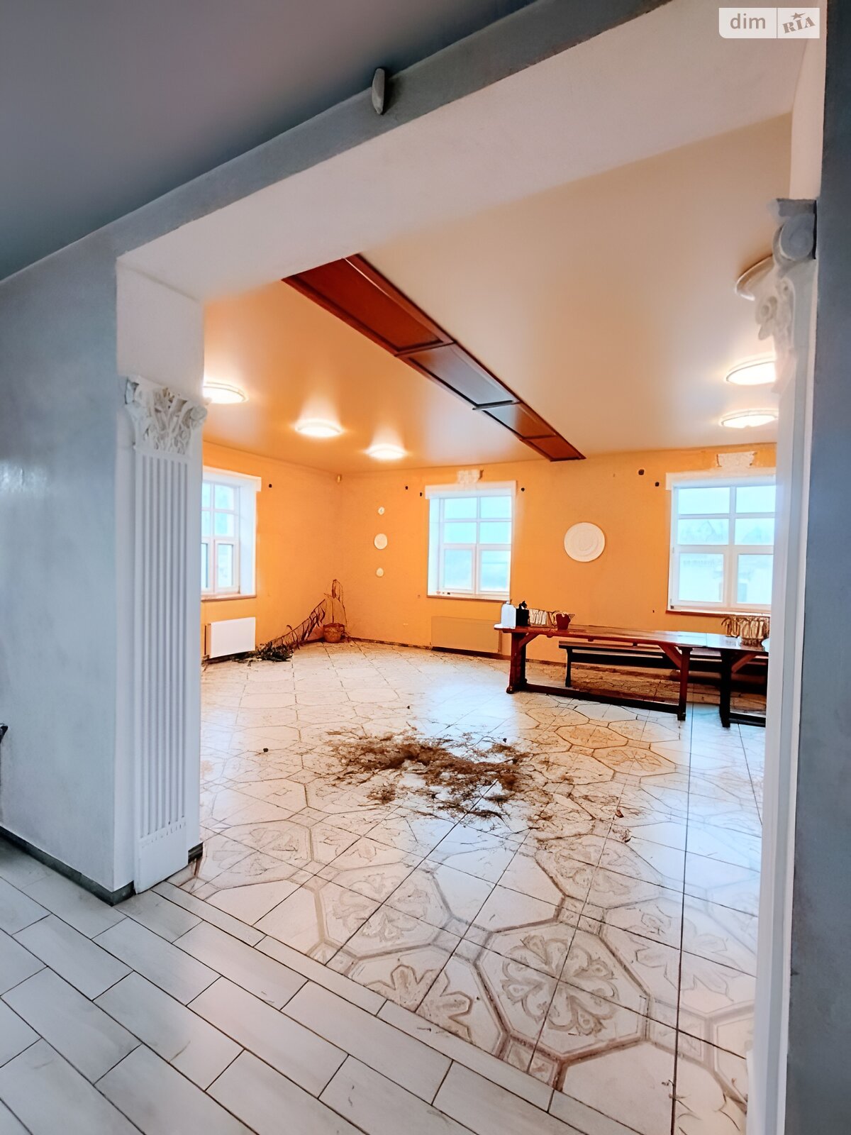 трехэтажный дом, 720 кв. м, кирпич. Продажа в Слободе фото 1 трехэтажный дом, 720 кв. м, кирпич. Продажа в Слободе фото 1