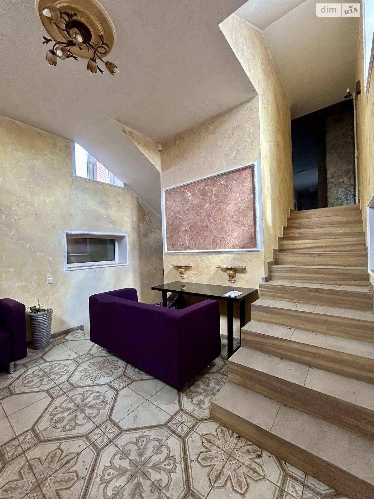 трехэтажный дом, 724 кв. м, керамический блок. Продажа в Слободе фото 1 трехэтажный дом, 724 кв. м, керамический блок. Продажа в Слободе фото 1
