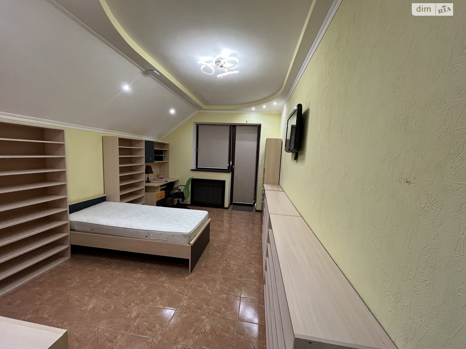 двоповерховий будинок з верандою, 240 кв. м, цегла саманна. Продаж у Слобожанському фото 1 двоповерховий будинок з верандою, 240 кв. м, цегла саманна. Продаж у Слобожанському фото 1