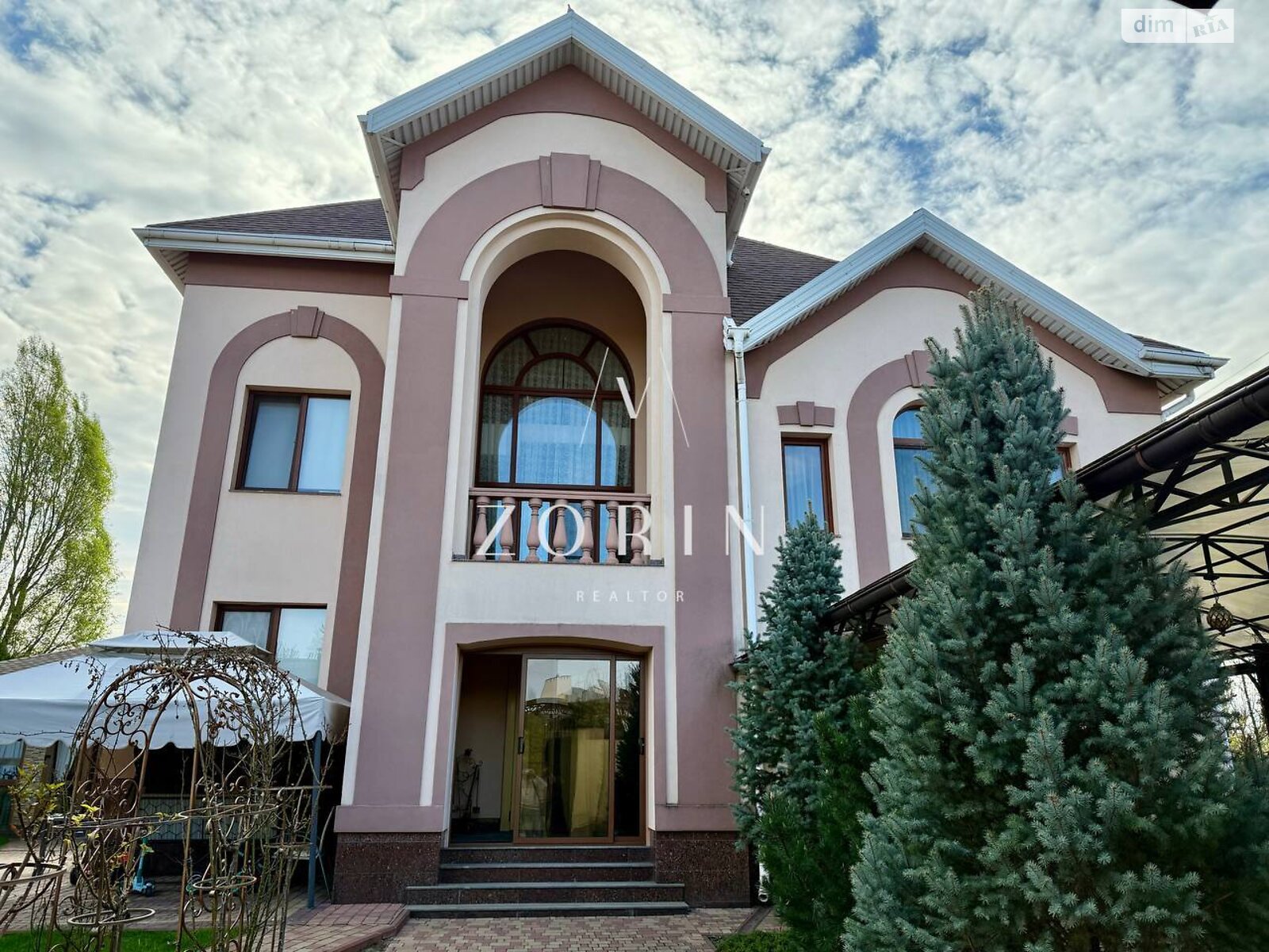 триповерховий будинок з гаражем, 368 кв. м, цегла. Продаж у Слобожанському фото 1 триповерховий будинок з гаражем, 368 кв. м, цегла. Продаж у Слобожанському фото 1