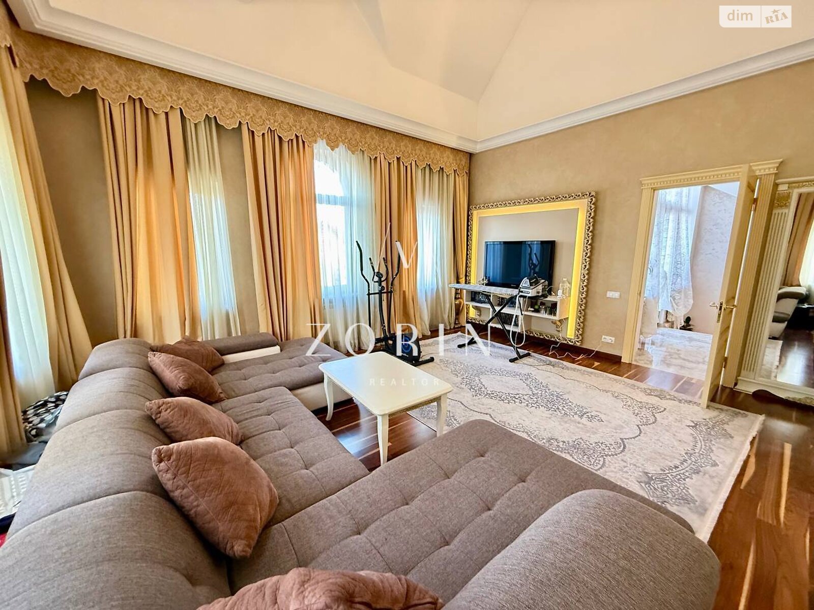 триповерховий будинок з гаражем, 368 кв. м, цегла. Продаж у Слобожанському фото 1 триповерховий будинок з гаражем, 368 кв. м, цегла. Продаж у Слобожанському фото 1