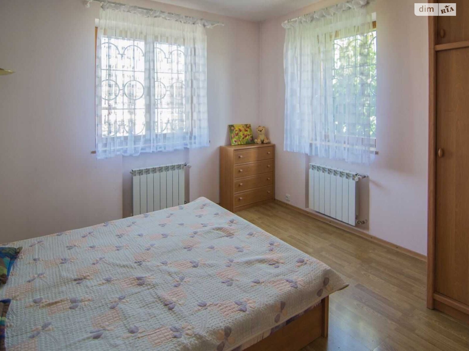 трехэтажный дом с мансардой, 320 кв. м, кирпич. Продажа в Слобожанском фото 1