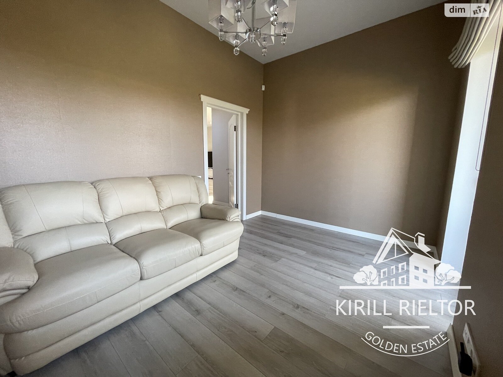 двухэтажный дом с балконом, 292 кв. м, кирпич. Продажа в Слобожанском фото 1 двухэтажный дом с балконом, 292 кв. м, кирпич. Продажа в Слобожанском фото 1