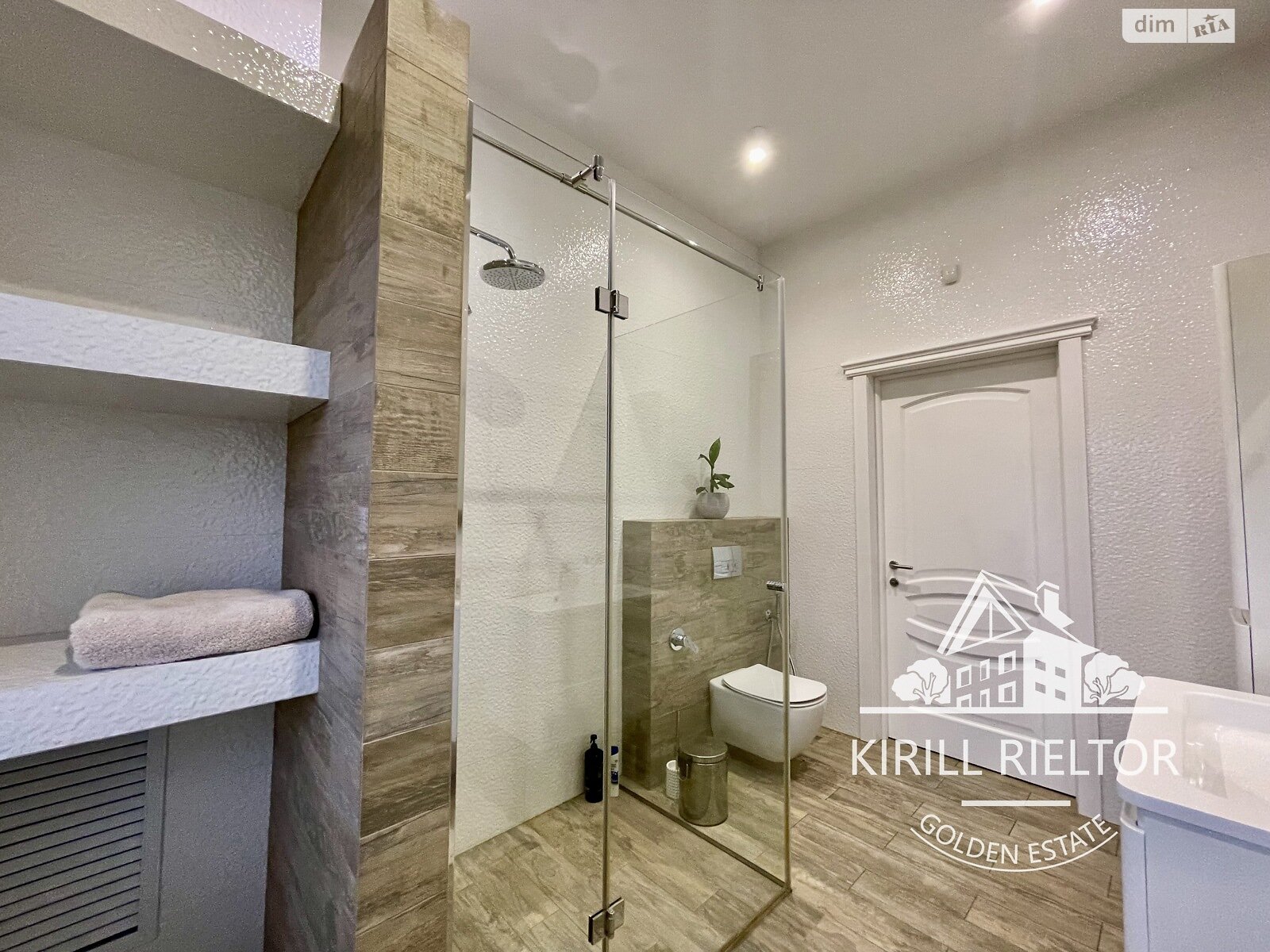 двухэтажный дом с балконом, 292 кв. м, кирпич. Продажа в Слобожанском фото 1 двухэтажный дом с балконом, 292 кв. м, кирпич. Продажа в Слобожанском фото 1