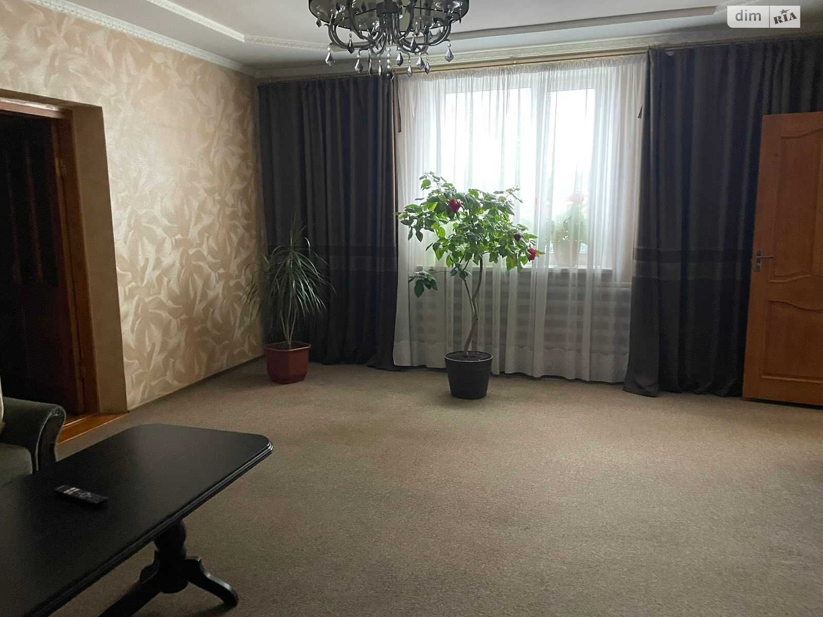 одноэтажный дом с гаражом, 130 кв. м, кирпич. Продажа в Смотриче фото 1 одноэтажный дом с гаражом, 130 кв. м, кирпич. Продажа в Смотриче фото 1