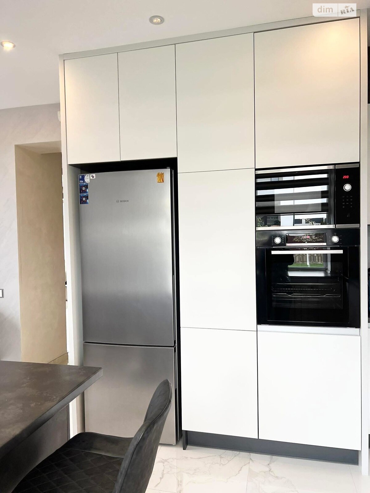 двухэтажный дом с гаражом, 300 кв. м, кирпич. Продажа в Смыковцы фото 1 двухэтажный дом с гаражом, 300 кв. м, кирпич. Продажа в Смыковцы фото 1