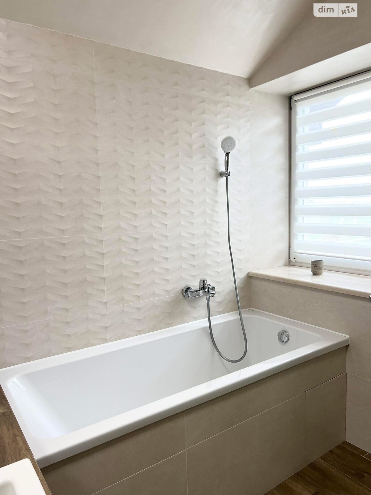 двухэтажный дом с гаражом, 300 кв. м, кирпич. Продажа в Смыковцы фото 1 двухэтажный дом с гаражом, 300 кв. м, кирпич. Продажа в Смыковцы фото 1