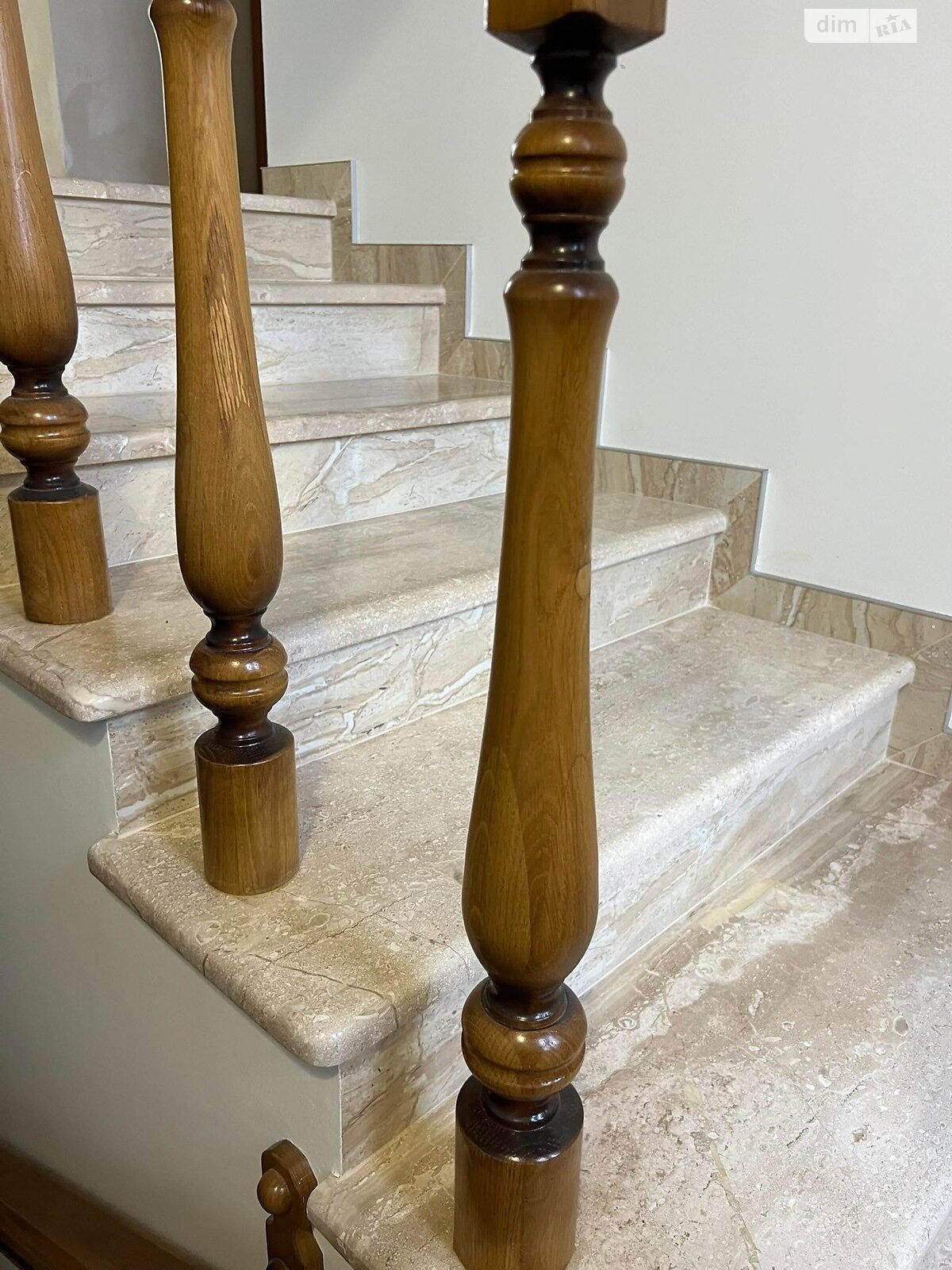 двухэтажный дом с гаражом, 300 кв. м, кирпич. Продажа в Смыковцы фото 1 двухэтажный дом с гаражом, 300 кв. м, кирпич. Продажа в Смыковцы фото 1