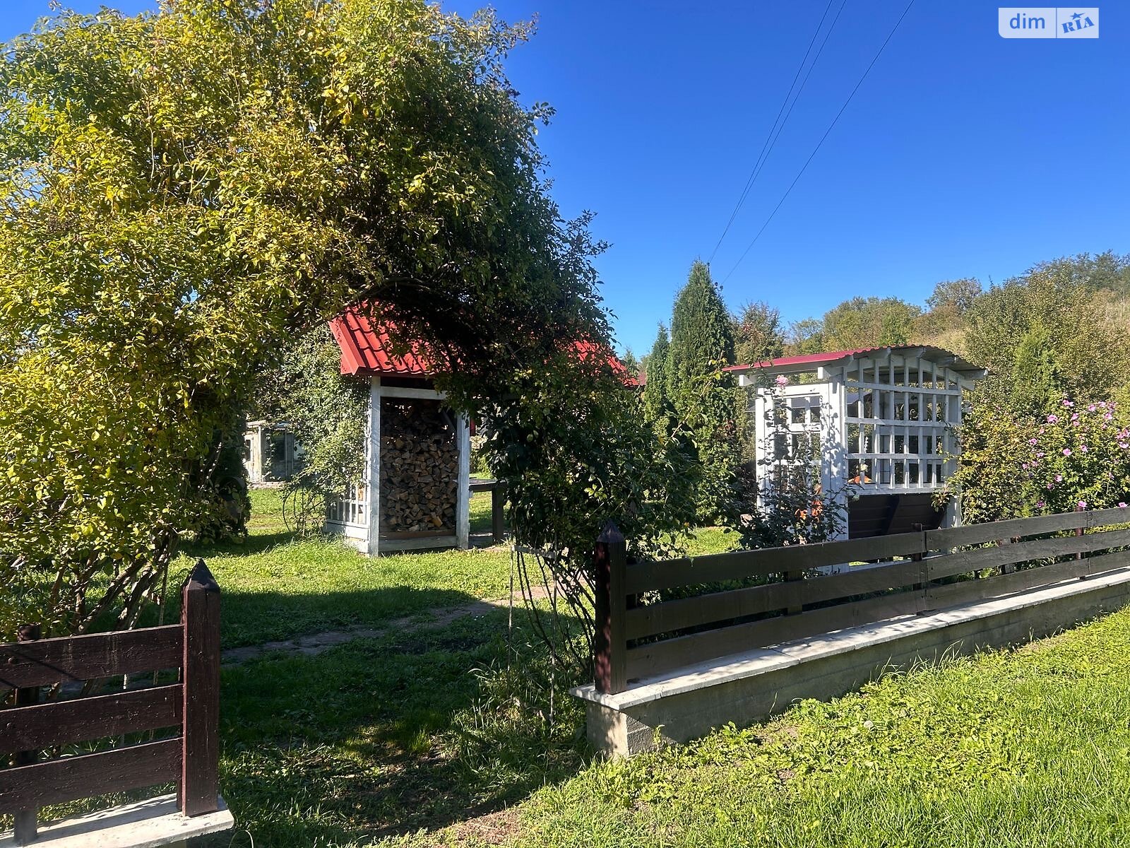 двоповерховий будинок з меблями, 120 кв. м, зруб. Продаж у Смиківці фото 1