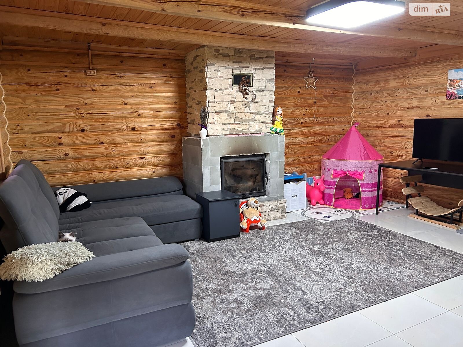 двоповерховий будинок з меблями, 120 кв. м, зруб. Продаж у Смиківці фото 1